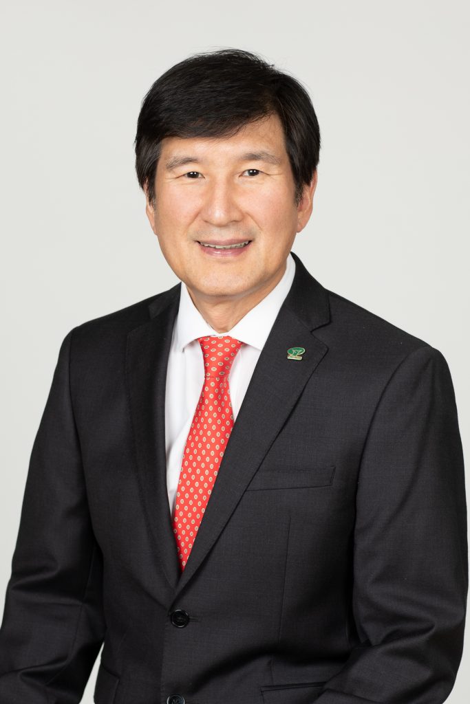 Chin-Chun-Hee-AE2I2904-683x1024